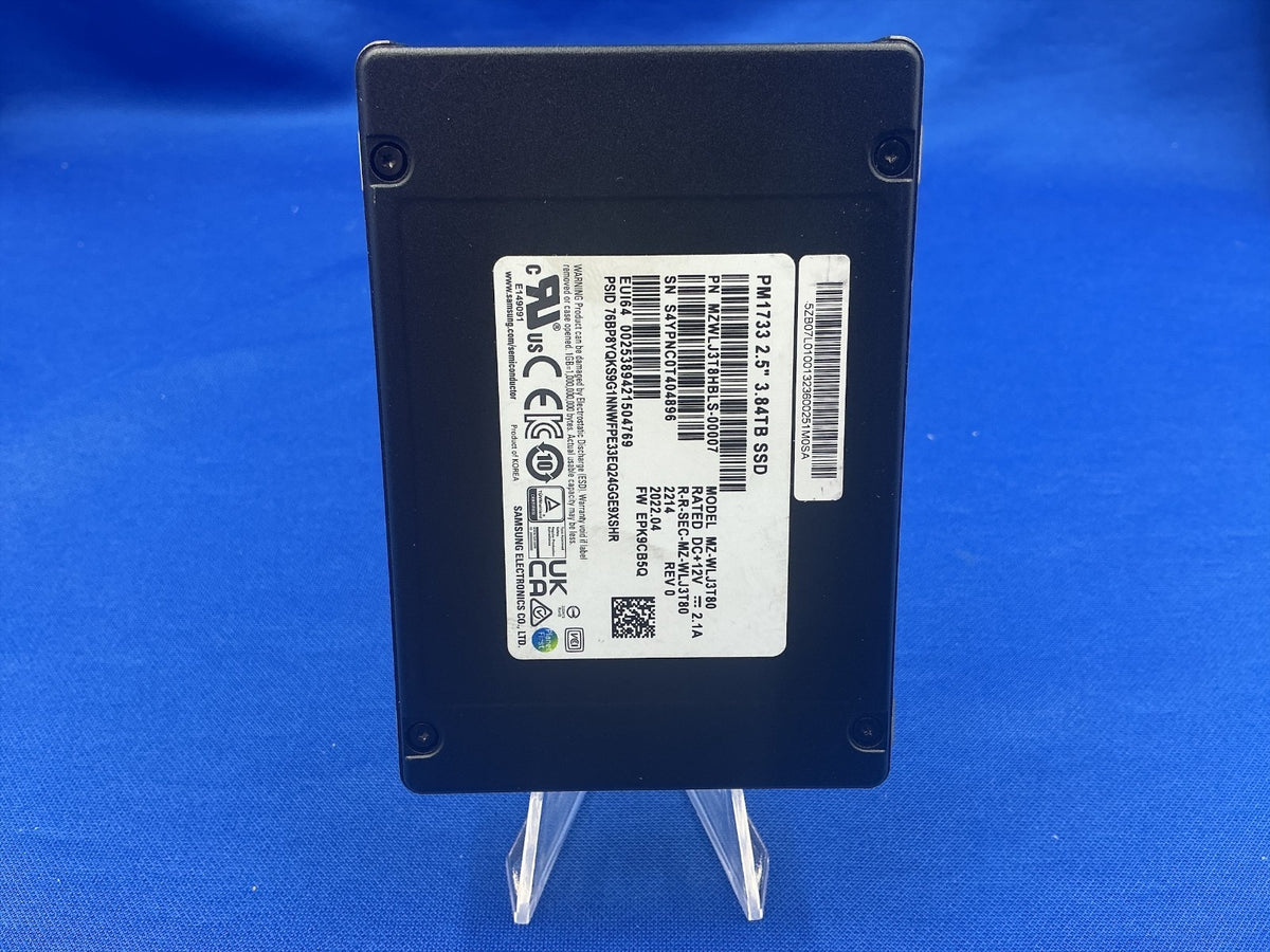 MZ-WLJ3T80 Samsung PM1733 MZWLJ3T8HBLS  3.84TB PCIe NVME Gen4  U.2 2.5in SSD