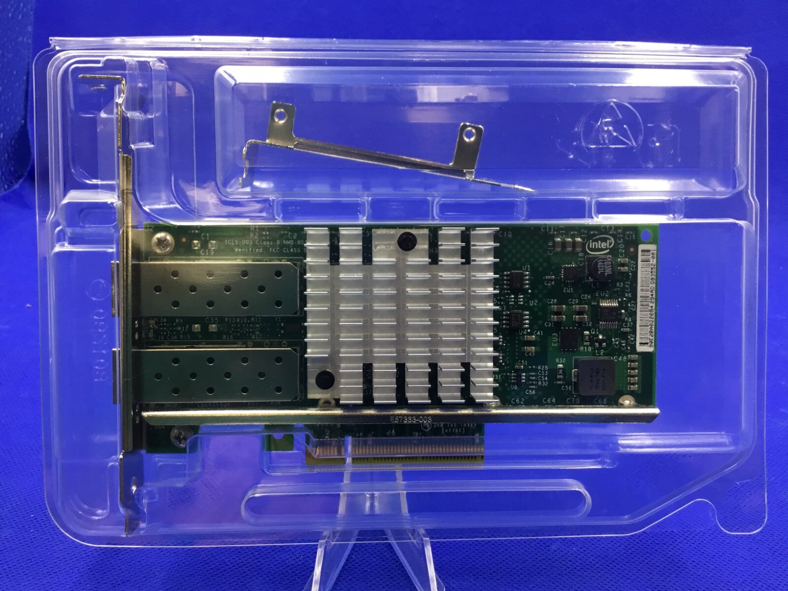 Both brackets DELL / INTEL X520-DA2 ETHERNET Adapter 10Gbps Dual Port E10G42BTDA