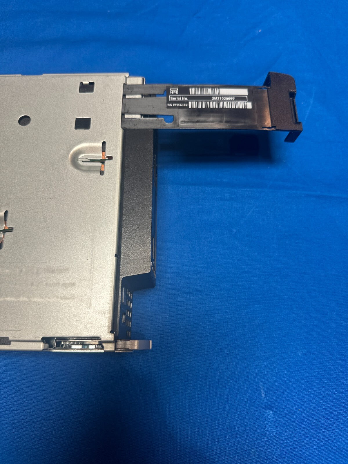 P09524-B21 HPE ProLiant BL460c  G10 V6 Chassis 2SFF Blade P11566-001 2 heatsink