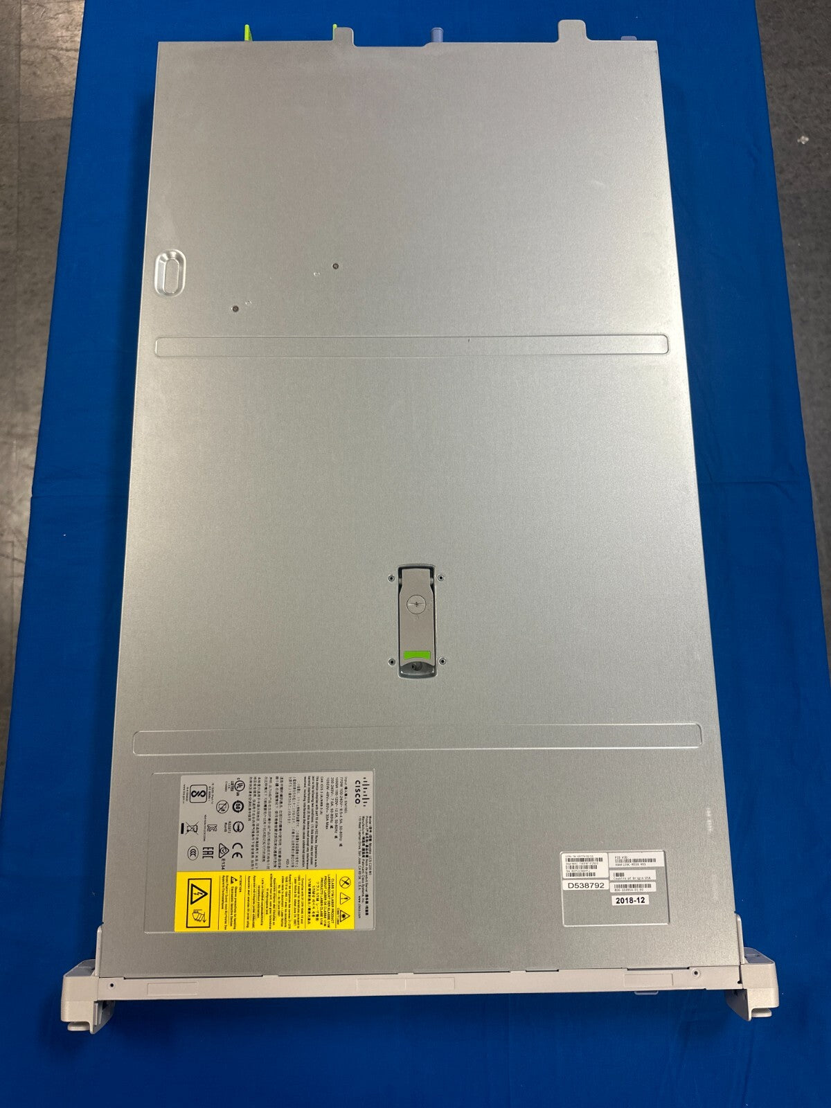 Cisco HXAF220C-M5SX UCSC C220 M5 10SFF 2*PSU MLOM-C25Q-04 RAID-M5 CTO Server