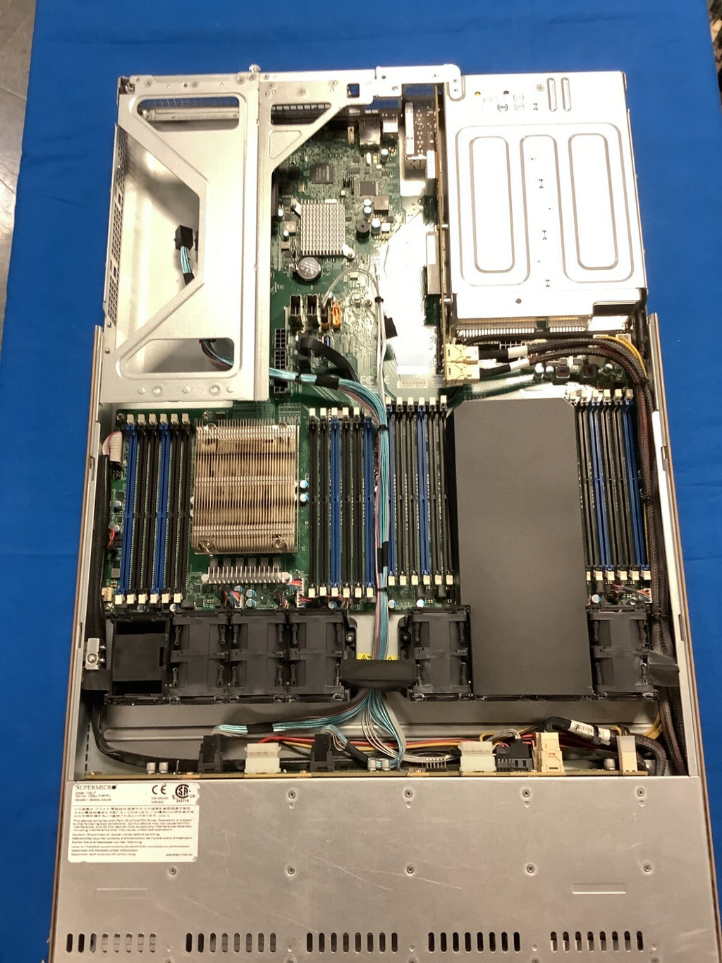 Supermicro SYS-1028U-TNRTP+ 750Wx2 PSU  Fans and cables heatsink