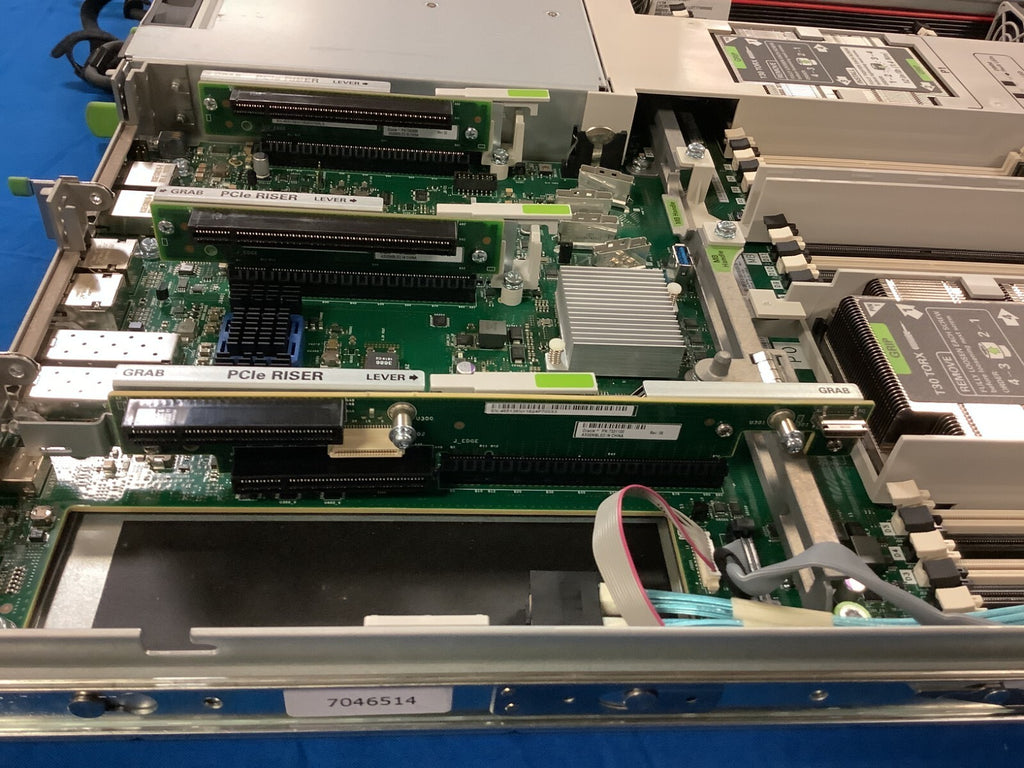 Sun Oracle Server X7-2 , 8 bay Barebones. w/1200W PSU No CPU Memory Hard Drive.
