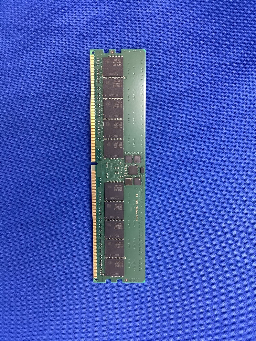 M321R4GA3EB0-CWM SAMSUNG 32GB (1X32GB) 2RX8 PC5-5600B MEMORY