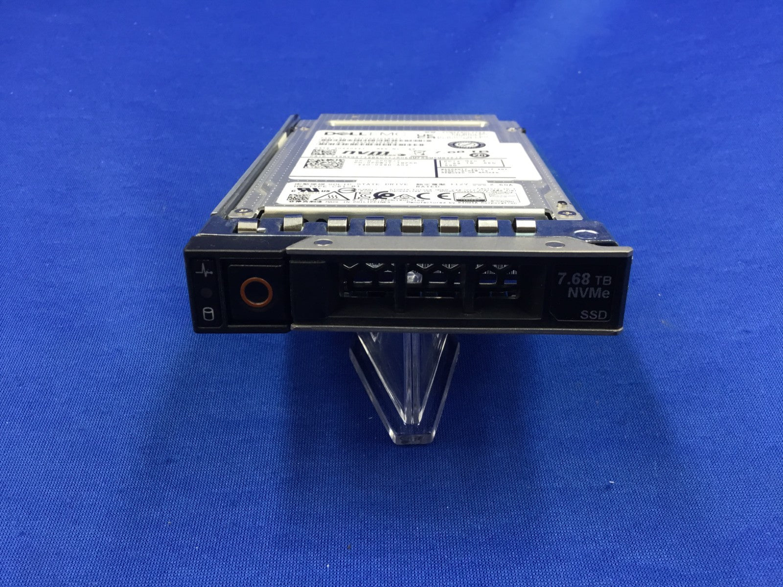 PDWJY Dell 7.68TB PCIe Gen 4 NVMe RI U.3 SED 2.5" SSD 0PDWJY KCM6FRUL7T68