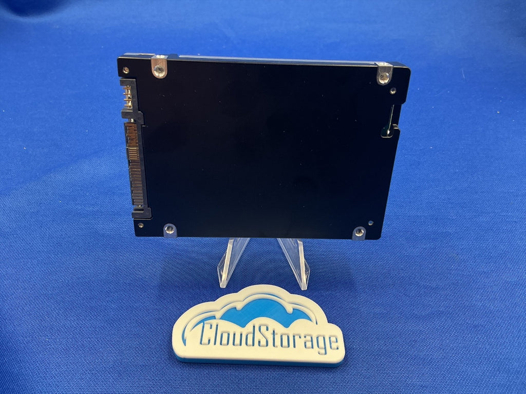 KIOXIA CD8P-R Series 15.36TB PCIe5.0 x4 NVMe 2.5'' Internal SSD KCD8XPUG15T3