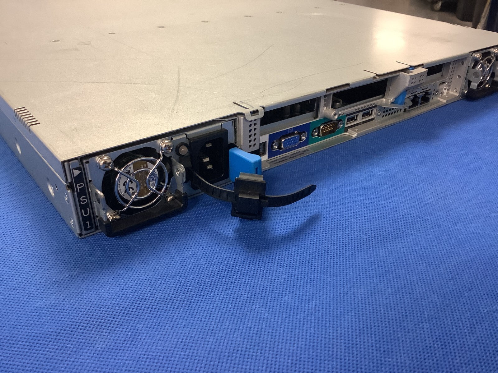 NetApp SG6000 12 bay Storage Appliance w/ MBD(31S5BMB02C0) PCI riser PSU Fan HS