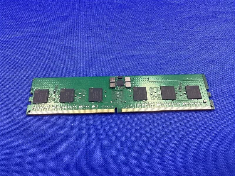 HMCG78MEBRX002N  HYNIX 16GB (1x16GB) 1Rx8 PC5-4800E MEMORY