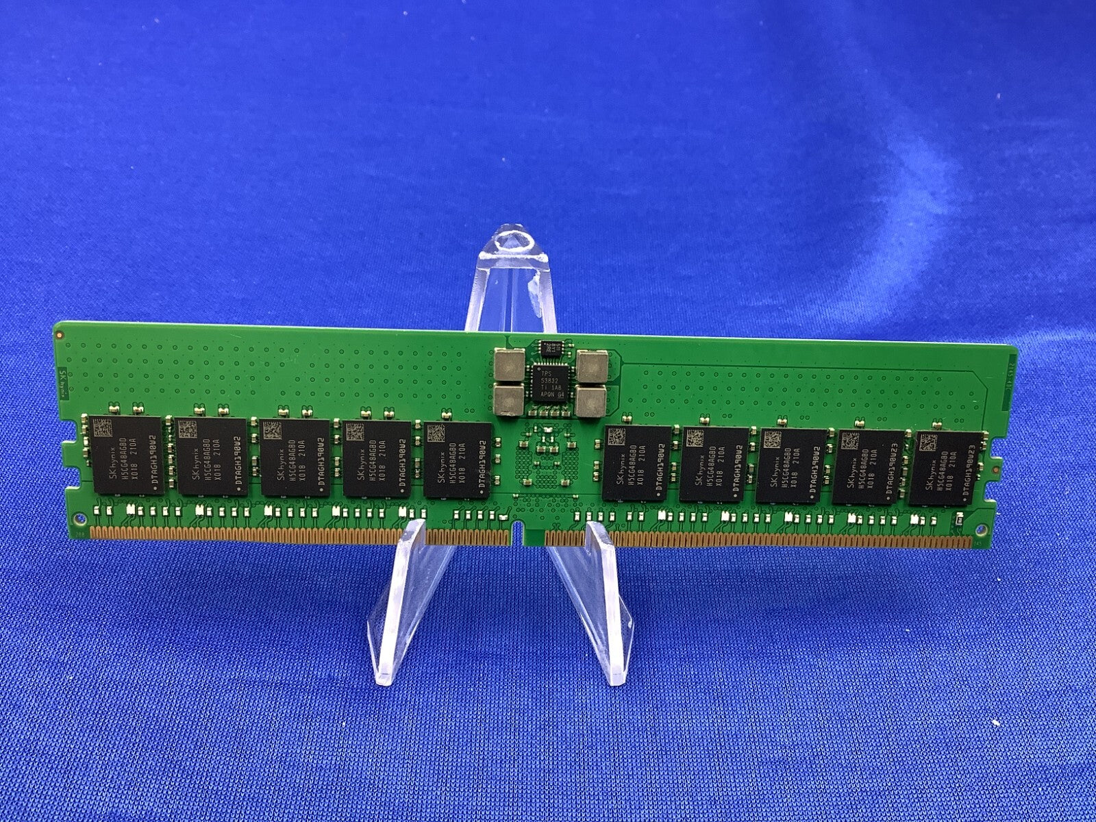 HMCG88AGBRA192N HYNIX 32GB (1X32GB) 2Rx8 PC5-5600B EC8 RDIMM MEMORY