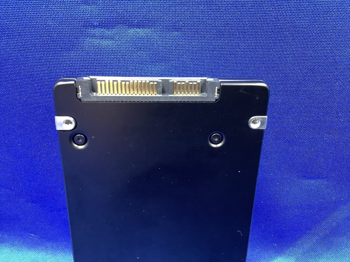 Samsung PM893 Series 3.84TB SATA 6Gb/s 2.5inch Internal SSD MZ-7L33T80