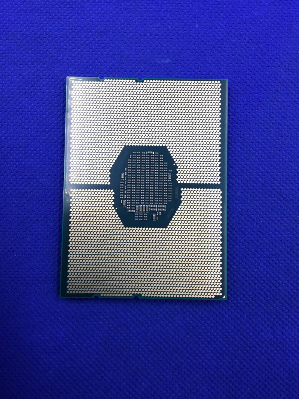 SRF8Y Intel Xeon Processor Gold 6242 16-Core 2.8GHz 22MB Cache CD8069504194101