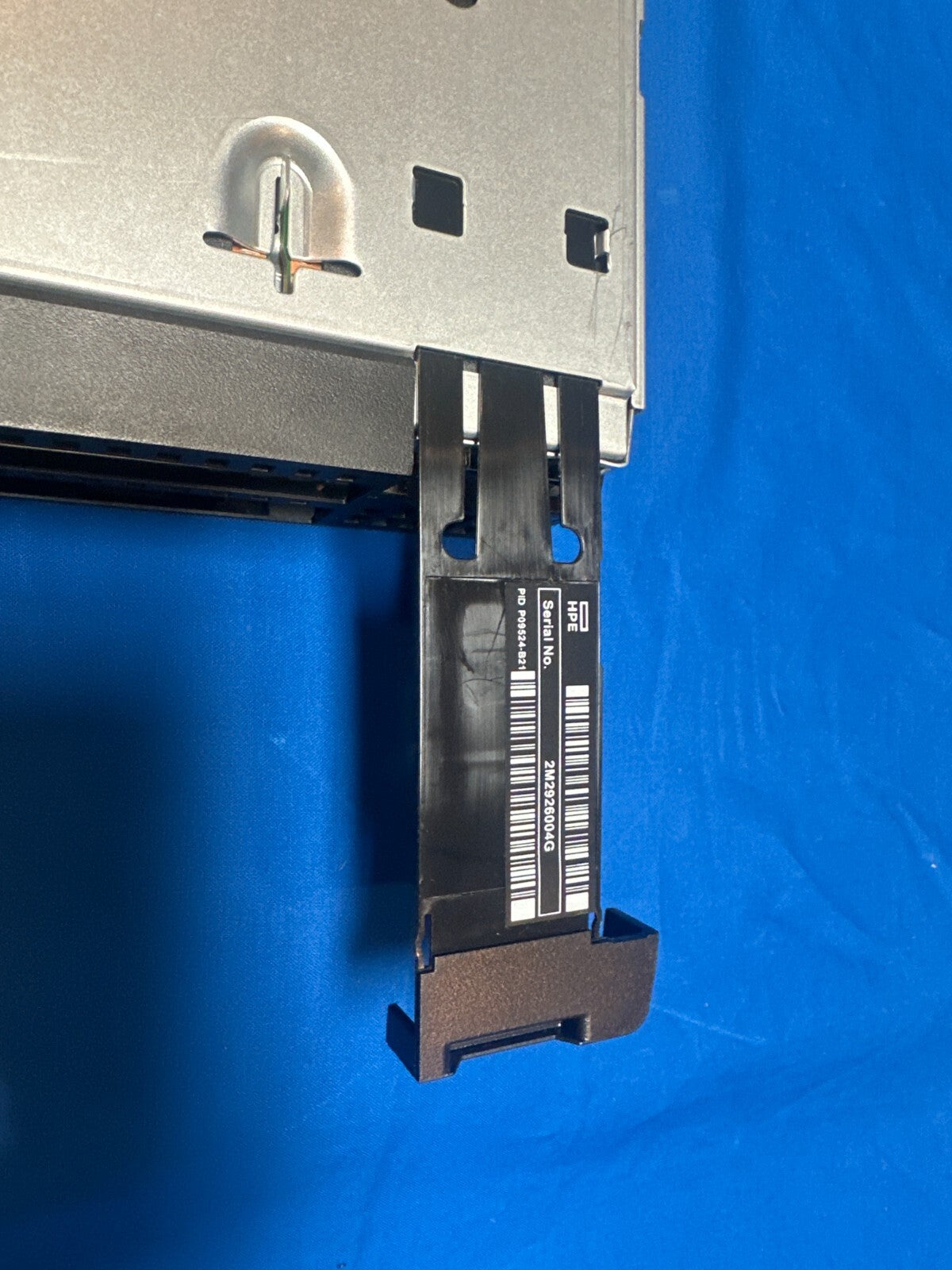 P09524-B21 HPE ProLiant BL460c  G10 V6 CTO Chassis Server 2SFF Blade P11566-001
