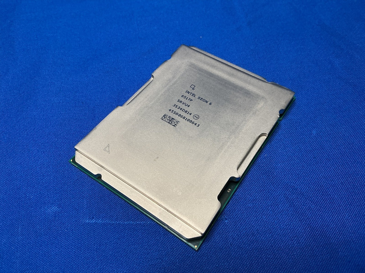 SRVU4 Intel Xeon 6 6517P 3.20 GHz 16 3.20 GHz 32 Threads 72M Cache FCLGA4710 CPU