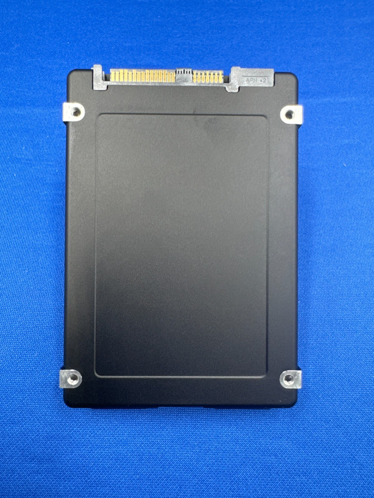 MZ-ILT30TB Samsung PM1643a 30.72TB SAS 12Gb/s 2.5 Enterprise SSD