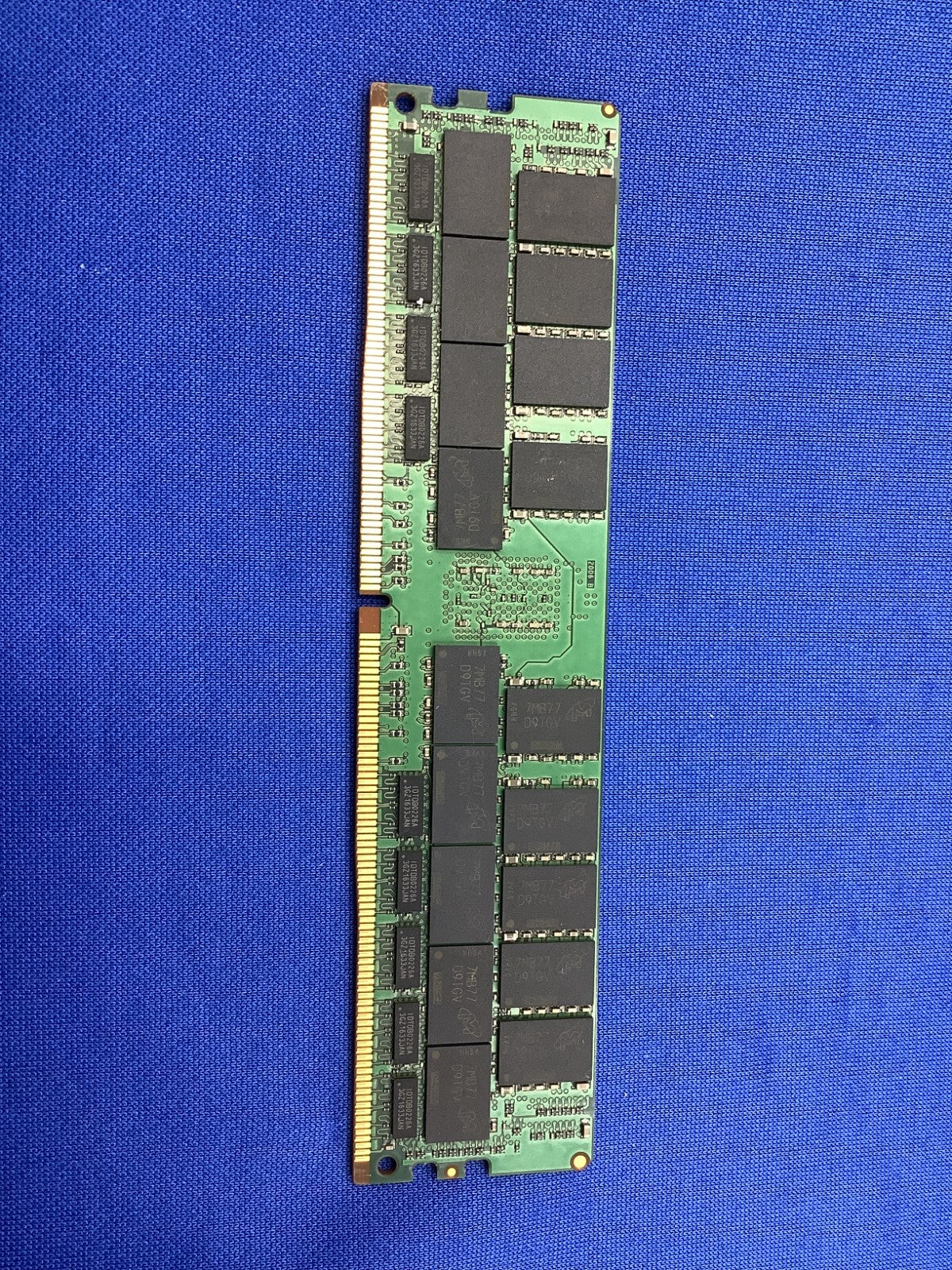 MTA72ASS8G72LZ-2G3B2 MICRON 64GB 4DRX4 PC4-19200 DDR4-2400 ECC SERVER RAM