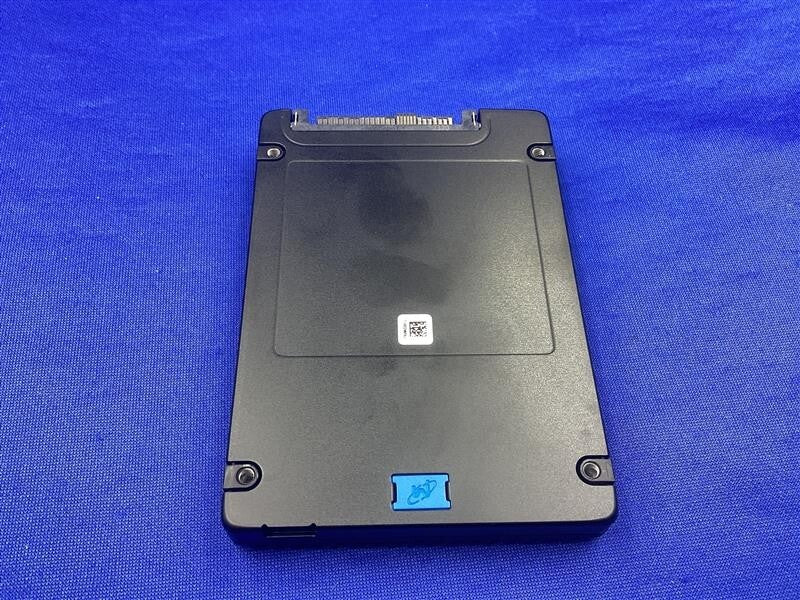 KXT48 Dell 960GB SSD PCIe4.0 NVMe RI 2.5" U.2 0KXT48 MTFDKCC960TFR