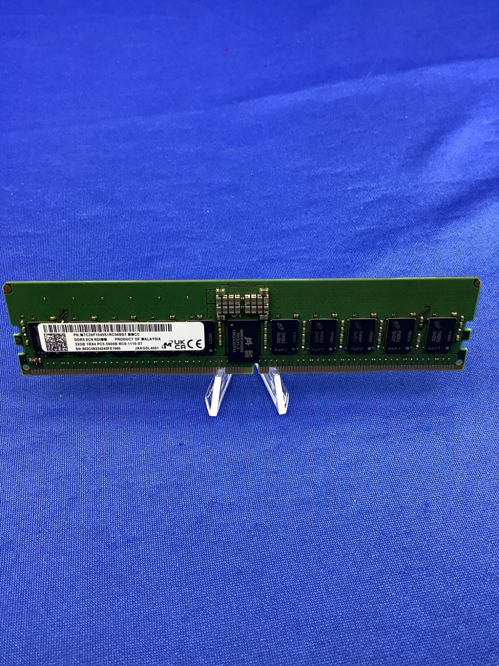 MTC20F1045S1RC56BD1 MICRON 32GB (1x32GB) 1Rx4 PC5-5600B MEMORY