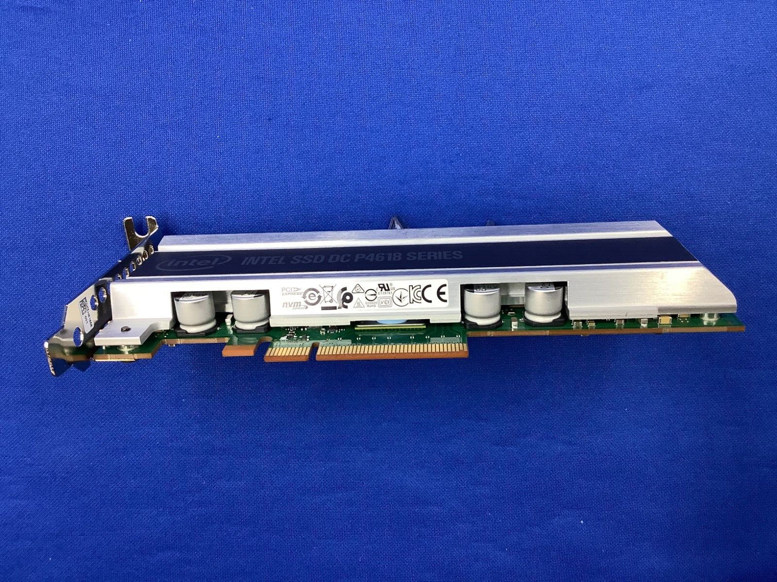 7361454 Sun Oracle Intel SSDPECKE064T8S P4618 6.4TB HHHL PCIe NVMe TLC SSD