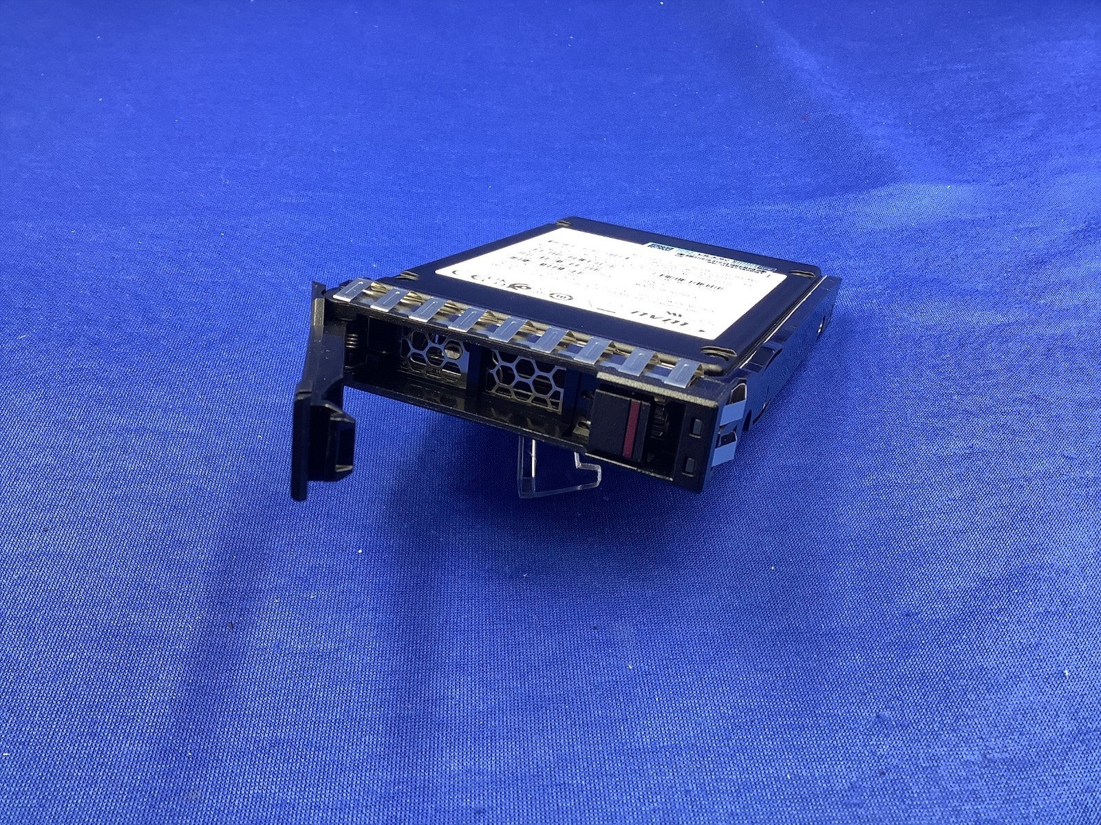 P40568-B21  HPE 15.36TB NVME GEN4 READ INTENSIVE SFF BC  U.3 PM1733 SSD