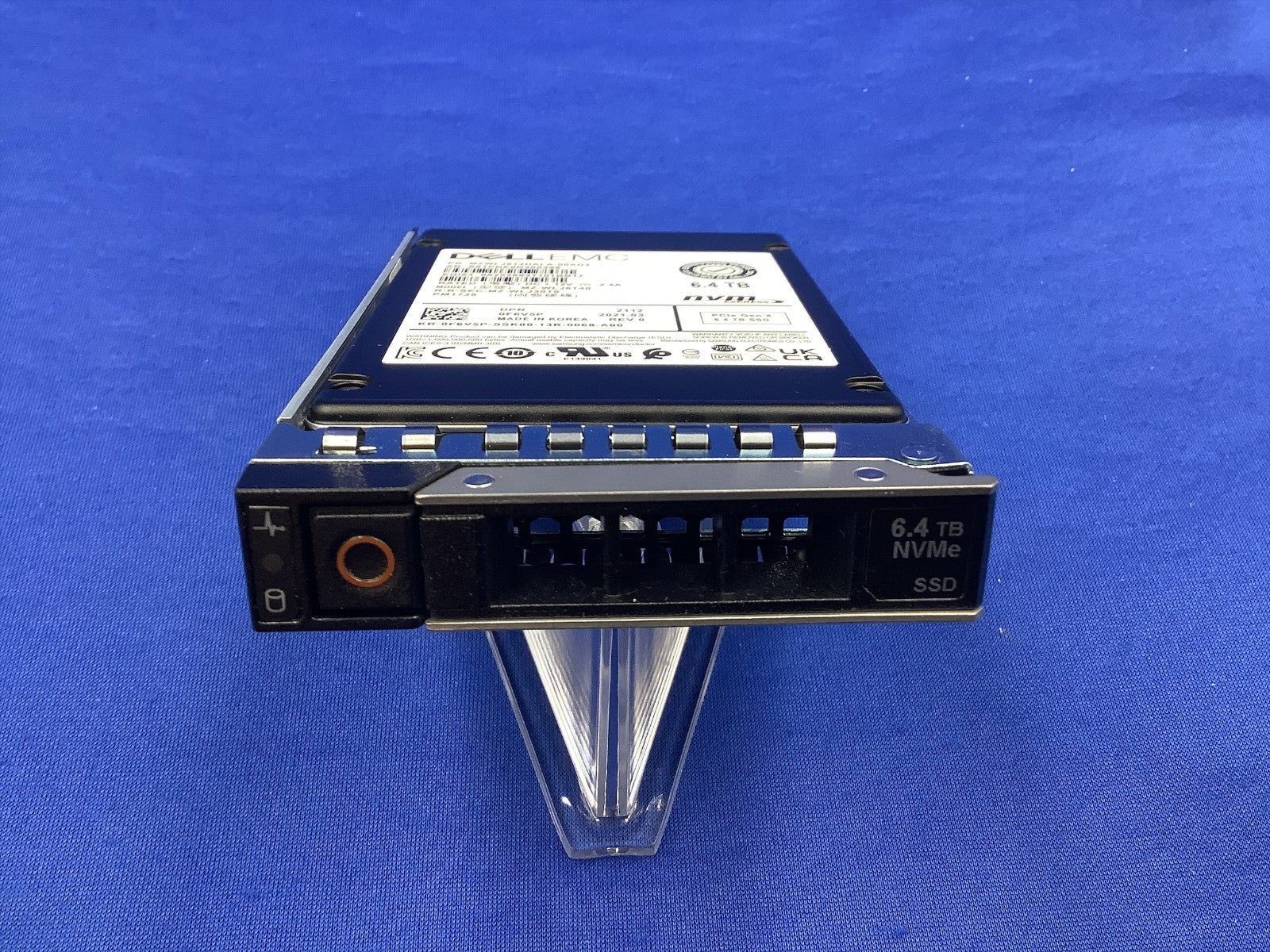 F6V5P Dell 0F6V5P 6.4TB PCIe Gen4 NVMe Mix Use TLC 2.5 U.2 SSD PM1735 MZ-WLJ6T40