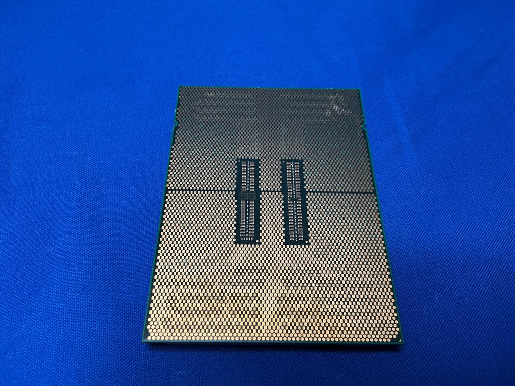 SRVU4 Intel Xeon 6 6517P 3.20 GHz 16 3.20 GHz 32 Threads 72M Cache FCLGA4710 CPU