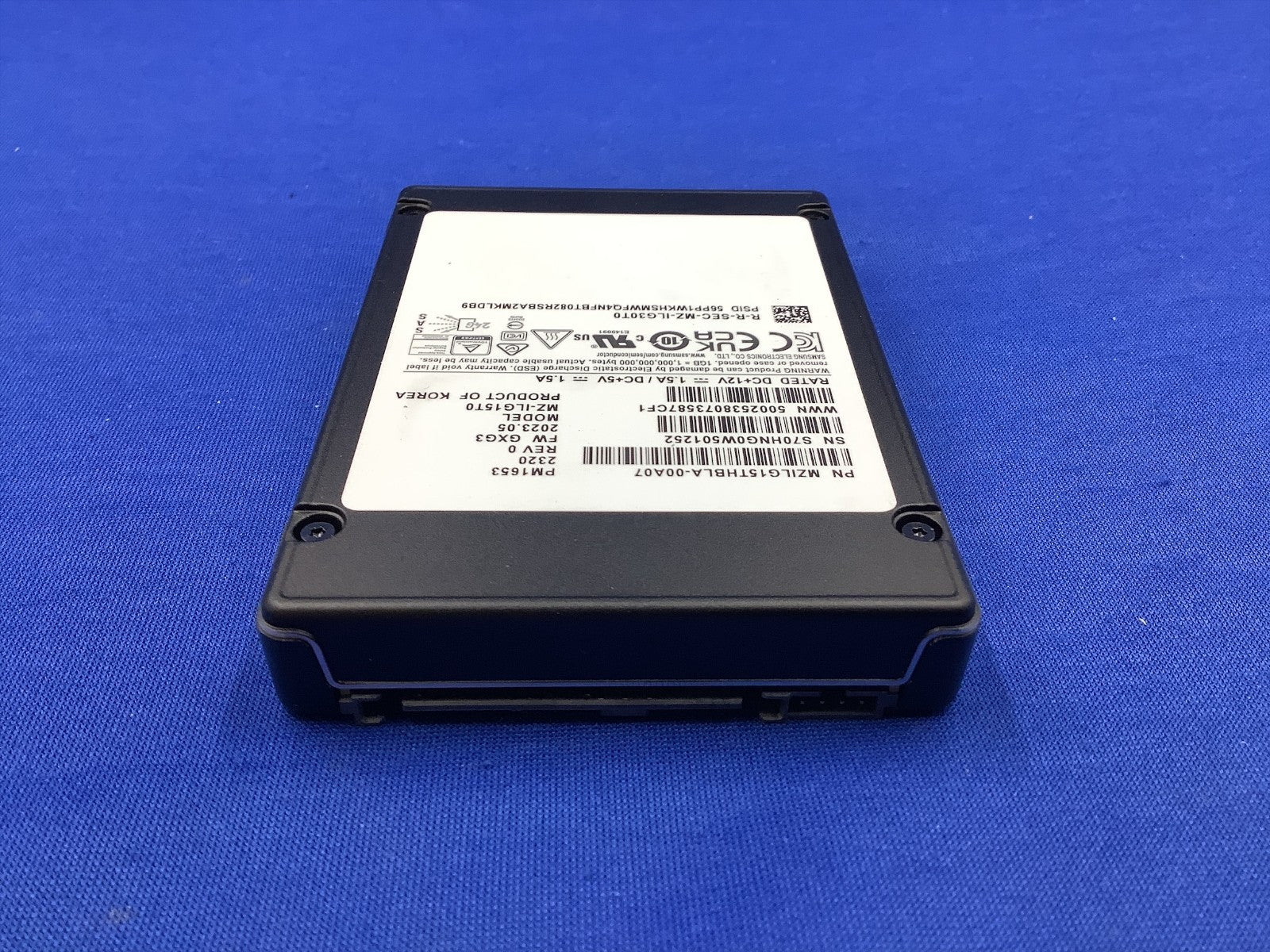 MZ-ILG15T0 Samsung PM1653 15.36TB SAS 24Gb/s 2.5'' Enterprise SSD New