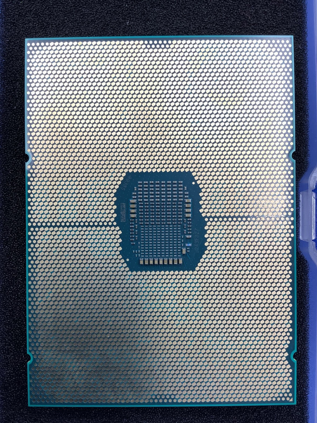 SRKUS Intel Xeon Platinum 8375C 32-Core 54M Cache 2.9GHz 300W CPU