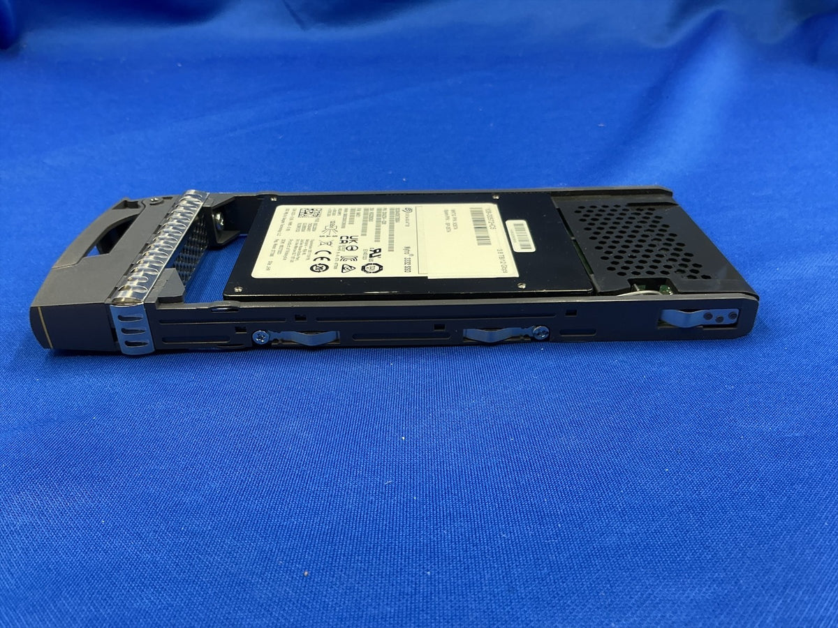 X357A XS7680SE70084 Netapp Nytro 3131 3.84TB SAS 12Gbps 2.5'' SSD