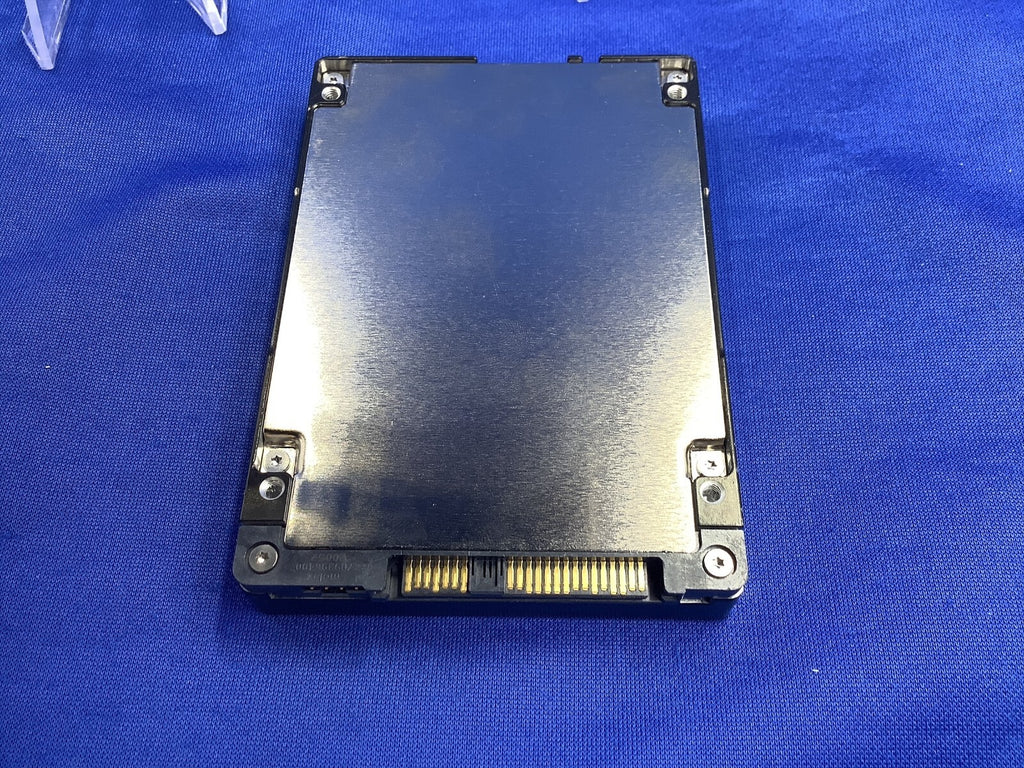 XS7680SE70004 Seagate Nytro 3331 7.68TB SAS 12Gb/s 2.5in ENT SSD