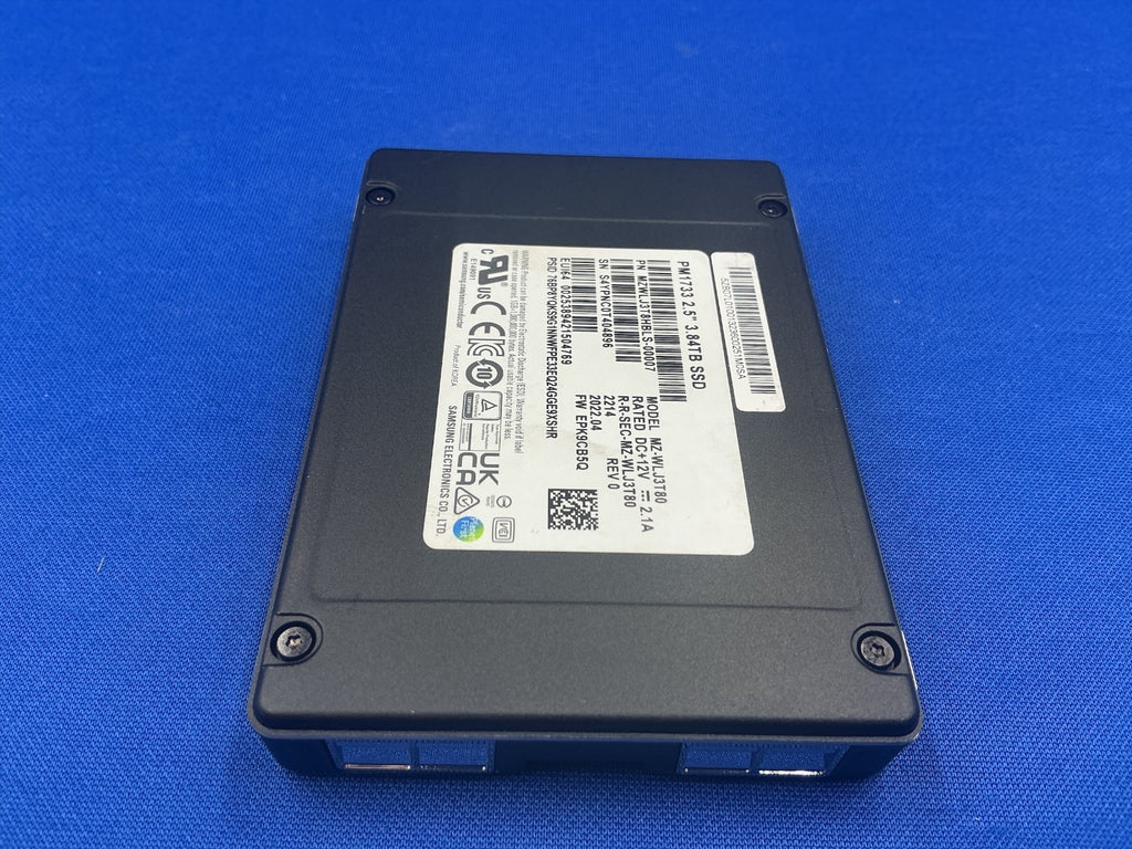 MZ-WLJ3T80 Samsung PM1733 MZWLJ3T8HBLS  3.84TB PCIe NVME Gen4  U.2 2.5in SSD