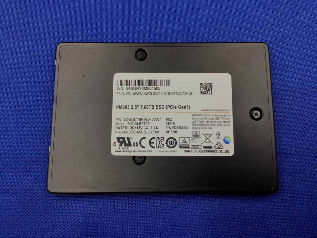 MZ-QLB7T60 Samsung PM983 7.68TB 2.5IN PCIe NVMe U.2 SSD MZQLB7T6HMLA