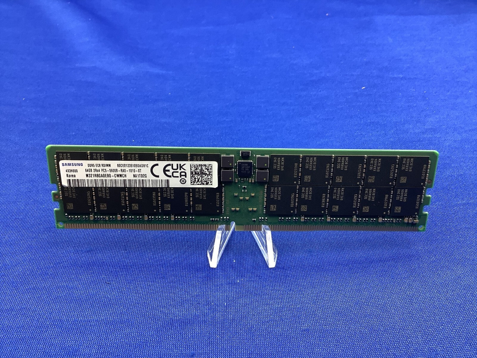 M321R8GA0EB0-CWM  SAMSUNG 64GB (1X64GB) 2RX4 PC5-5600B RDIMM SERVER MEMORY
