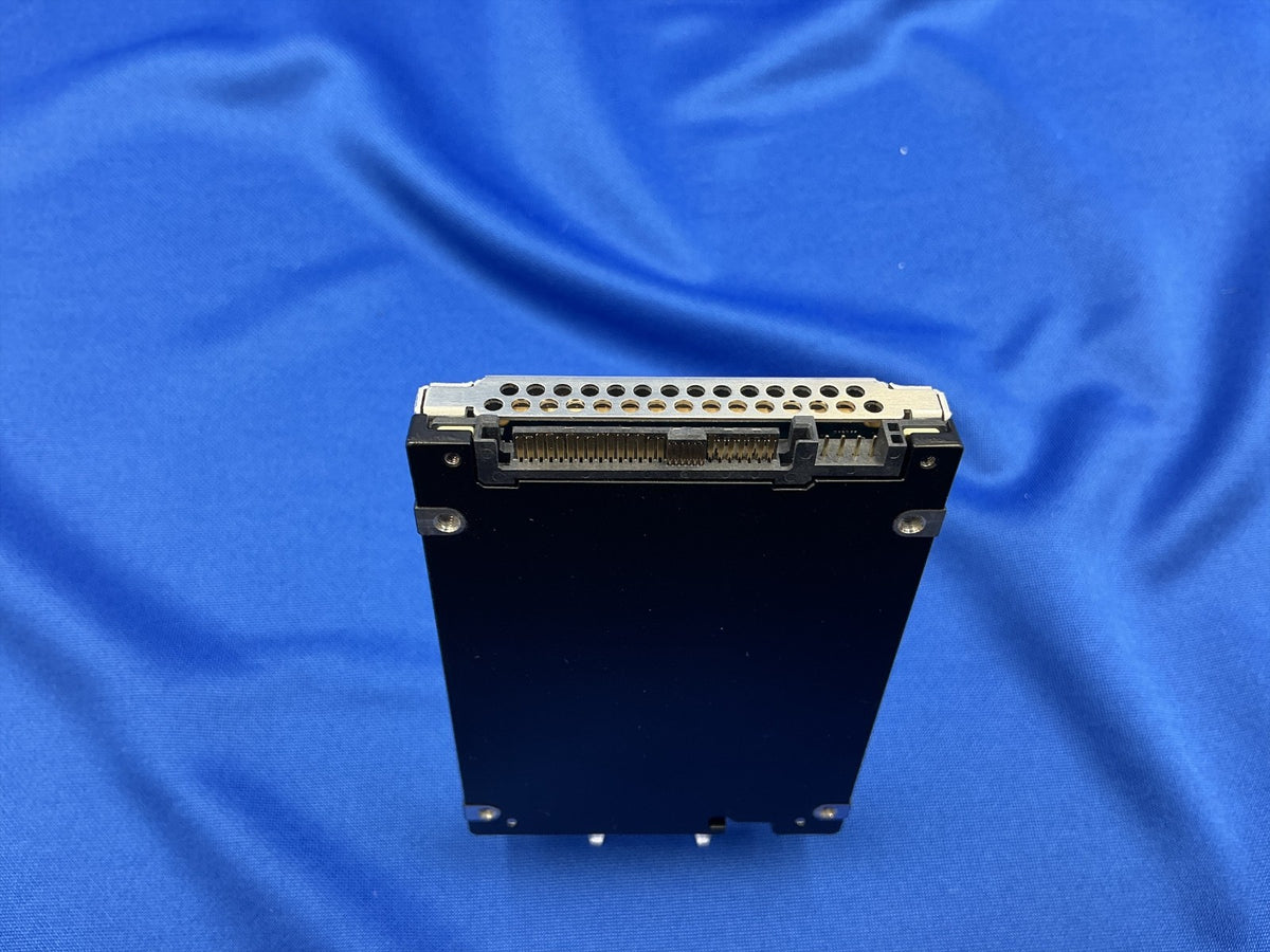 KCD8XPUG15T3  KIOXIA CD8P-R Series 15.36TB PCIe5.0 x4 NVMe 2.5'' Internal SSD