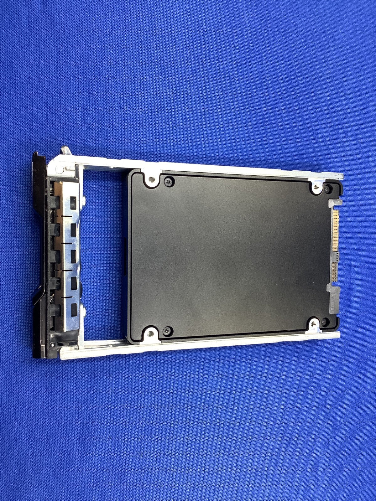 Y4TH9 Dell Compellent 1.92TB SAS 12Gbps Read Intensive 2.5'' SSD MZ-ILS1T9B