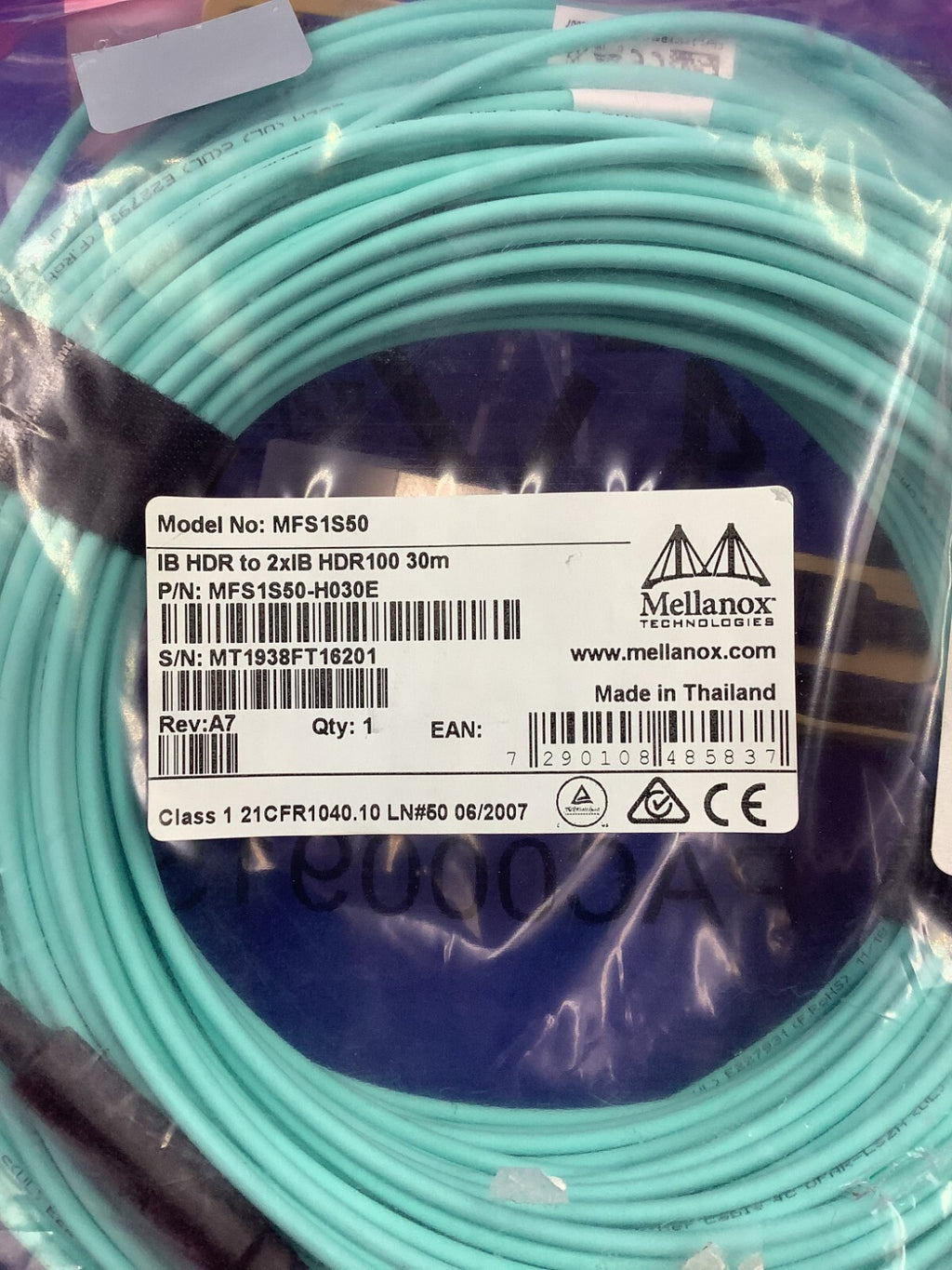 MFS1S50-H030E Mellanox 200Gb/s to 2x100Gb/s 30M Active Splitter Fiber Cable