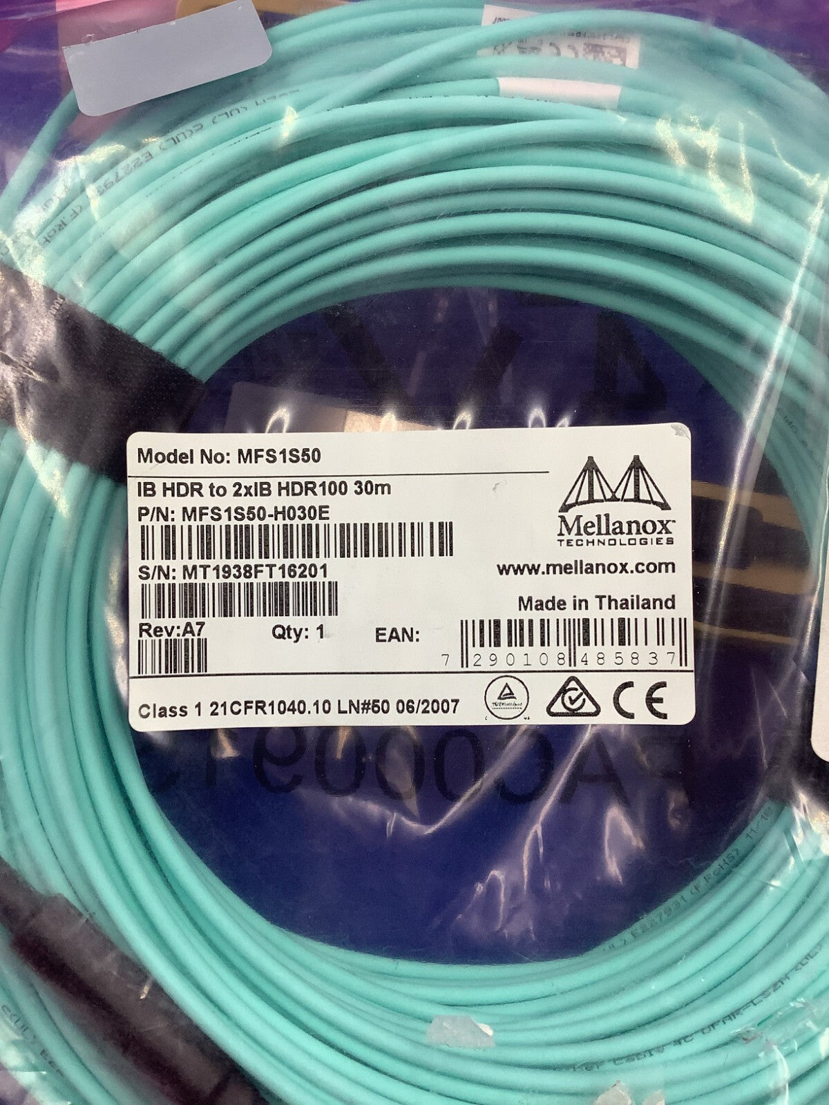 MFS1S50-H030E Mellanox 200Gb/s to 2x100Gb/s 30M Active Splitter Fiber Cable