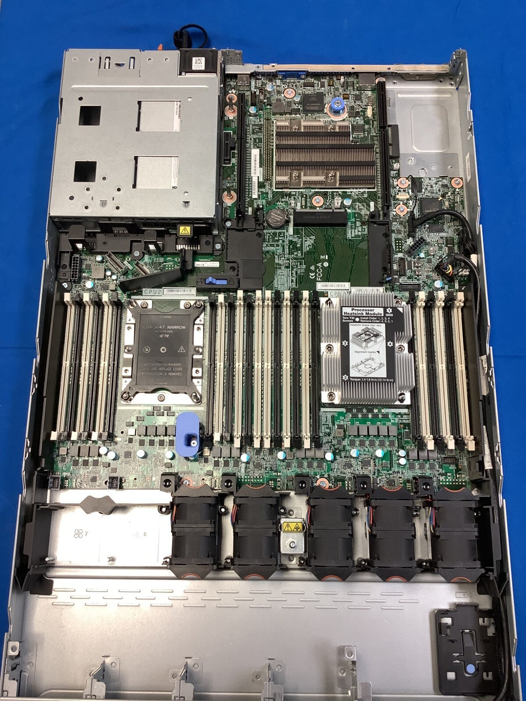 Lenovo ThinkSystem SR630 8bay 2.5" 01PE248 DDR4 CTO Server 1CPU NO RAM/Backplane