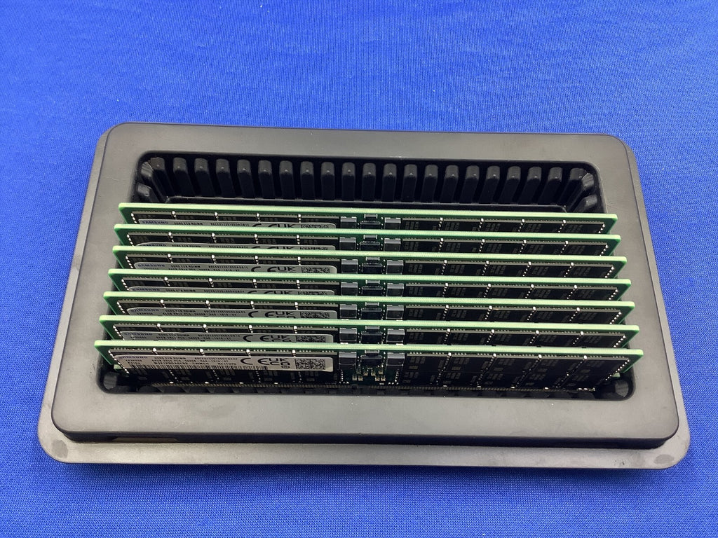 M321R8GA0EB0-CWM  SAMSUNG 64GB (1X64GB) 2RX4 PC5-5600B RDIMM SERVER MEMORY
