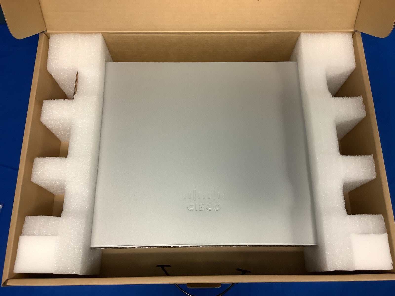 NOB MS125-48FP-HW Cisco Meraki 48-Port PoE Managed Ethernet Switch UNCLAIMED