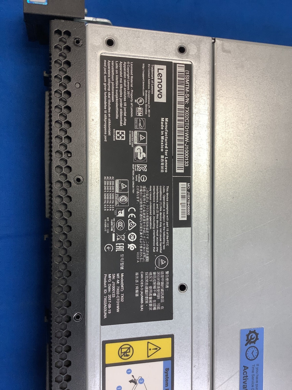 Lenovo ThinkSystem SR630 8bay 2.5" 01PE248 DDR4 CTO Server 1CPU NO RAM/Backplane