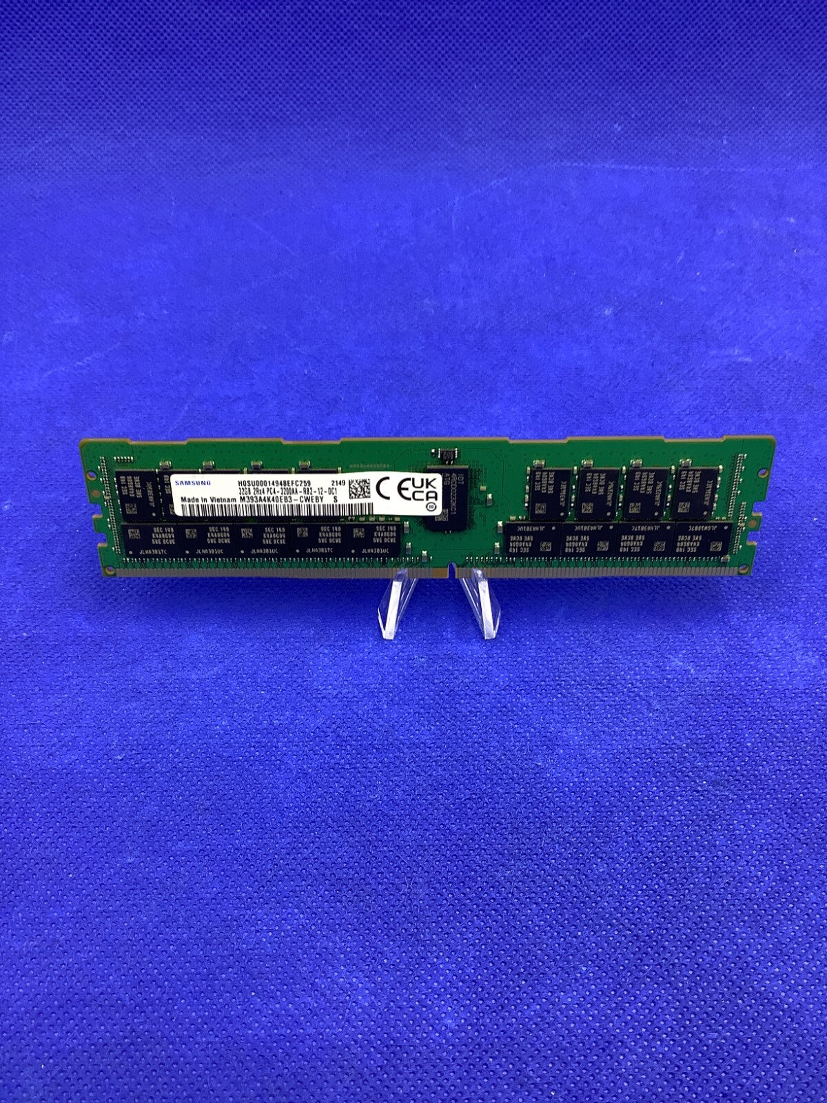 M393A4K40EB3-CWE SAMSUNG 32GB (1X32GB) 2RX4 PC4-3200AA MEMORY