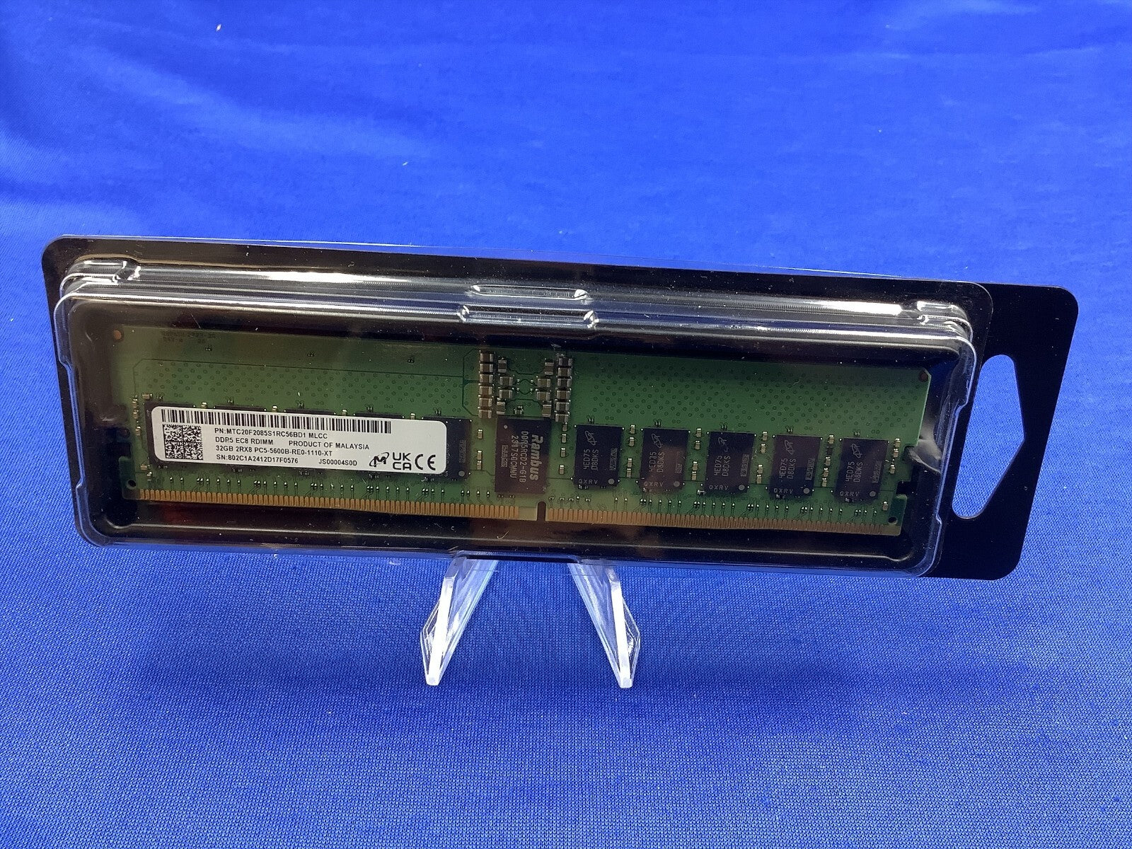 MTC20F2085S1RC56BD1 MICRON 32GB (1X32GB) 2RX8 PC5-5600B RDIMM MEMORY