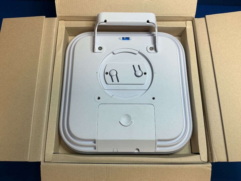 E7-CAMPUS-US Ubiquiti 10GbE WiFi 7 Access Point Tri-Radio 2.4 5 6GHz 10 GbE IP67