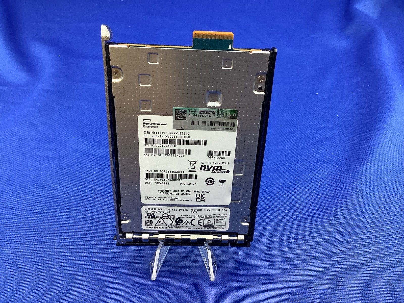 P61196-B21 HPE 6.4TB NVMe Gen5 MU E3S CM7-V Series KCM7XVJE6T40 SSD P61439-001
