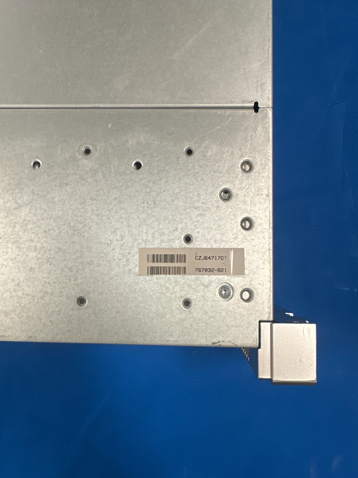 719064-B21 HP ProLiant DL380 Gen9 16SFF SERVER No CPU, RAM, No HDD- 2x500W PSU