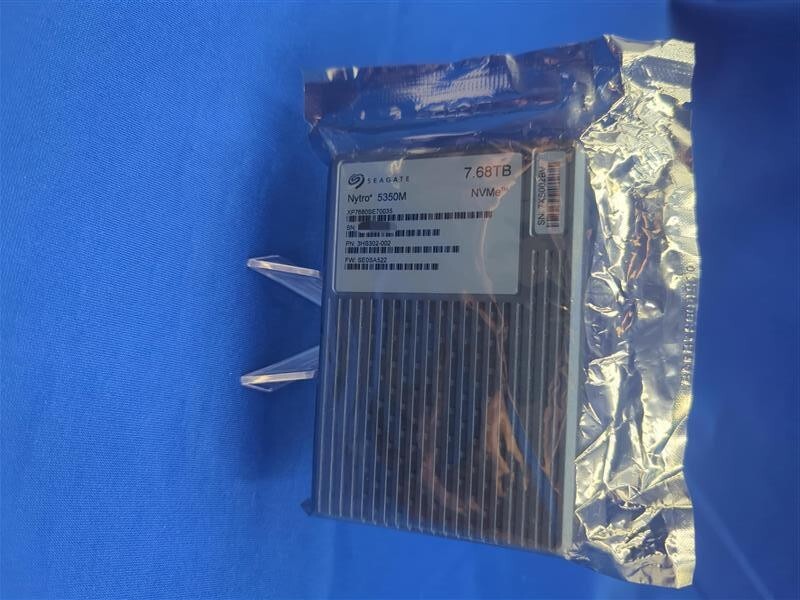 XP7680SE70035 Seagate Nytro 5350M 7.68TB U.3 4.0 NVME SSD New