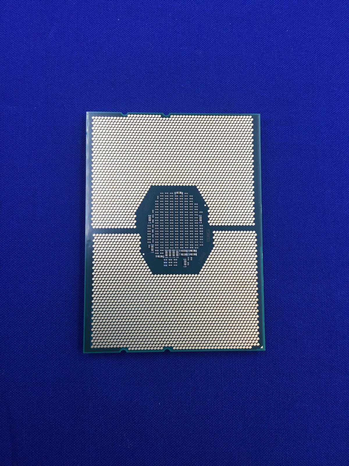 SRGZA Intel Xeon Gold 6230R 26-CORE (35.75M Cache, 2.10 GHz) CPU CD8069504448800