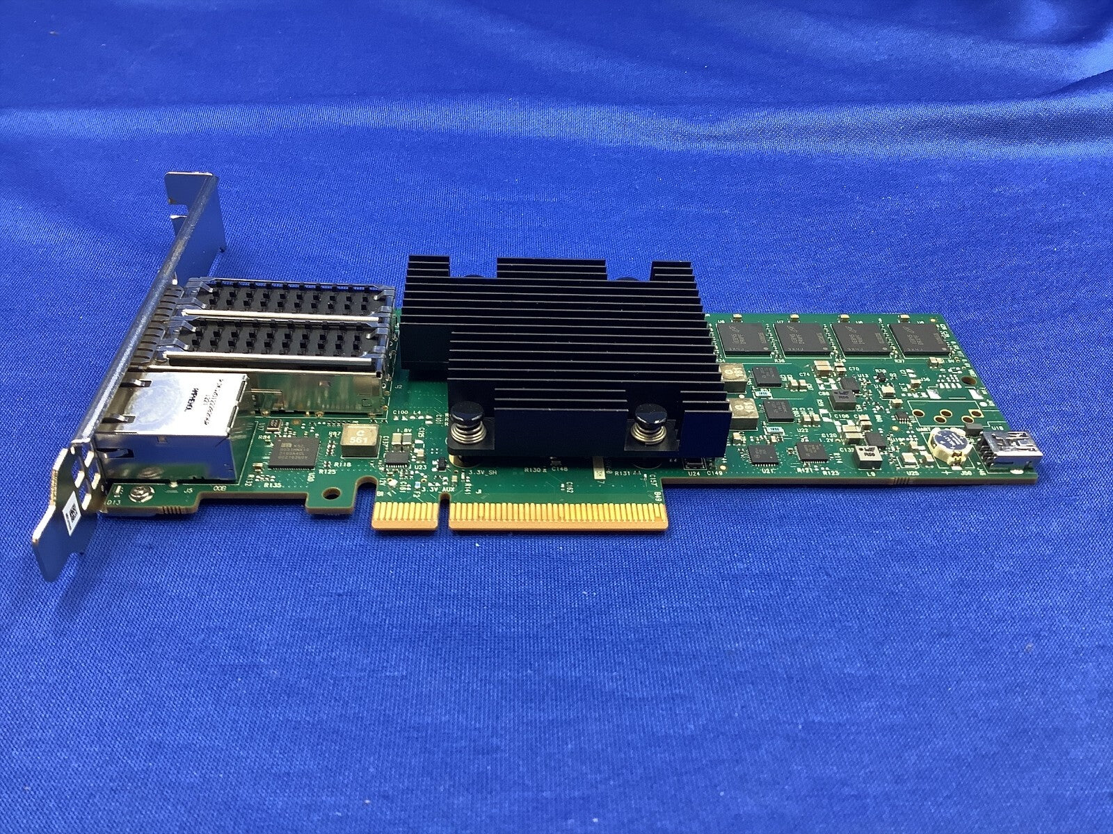 MBF2H332A-AECOT  NVIDIA Bluefield-2  25GbE 2xSFP56 Gen 4.0 x8 DPU 2-Port Adapter