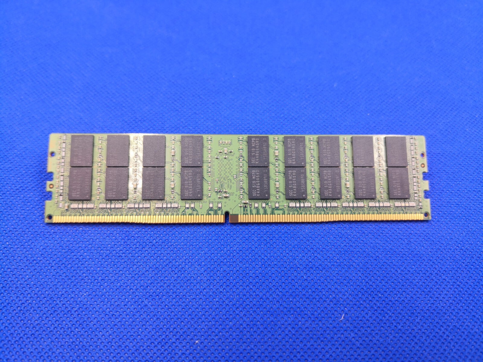 M386A4G40DM0-CPB SAMSUNG 32GB 4DRX4 PC4-2133P DDR4 MEMORY