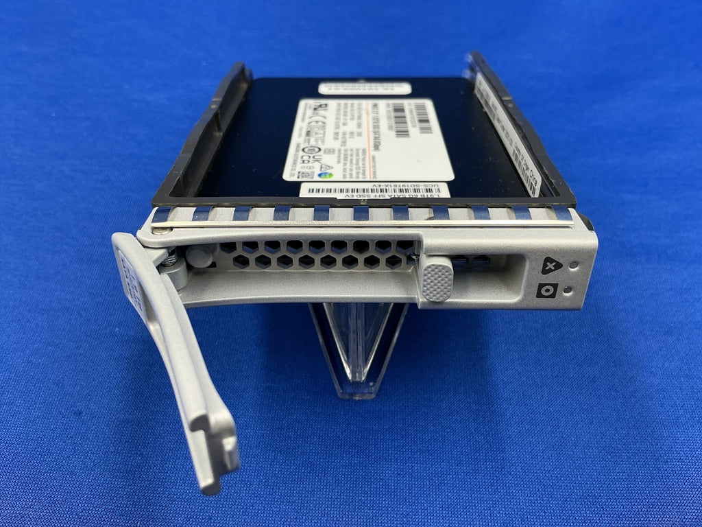 Samsung PM883 MZ-7LH1T90 1.92TB SATA 6Gb/s 2.5 SSD Cisco UCS-SD19T61X-EV