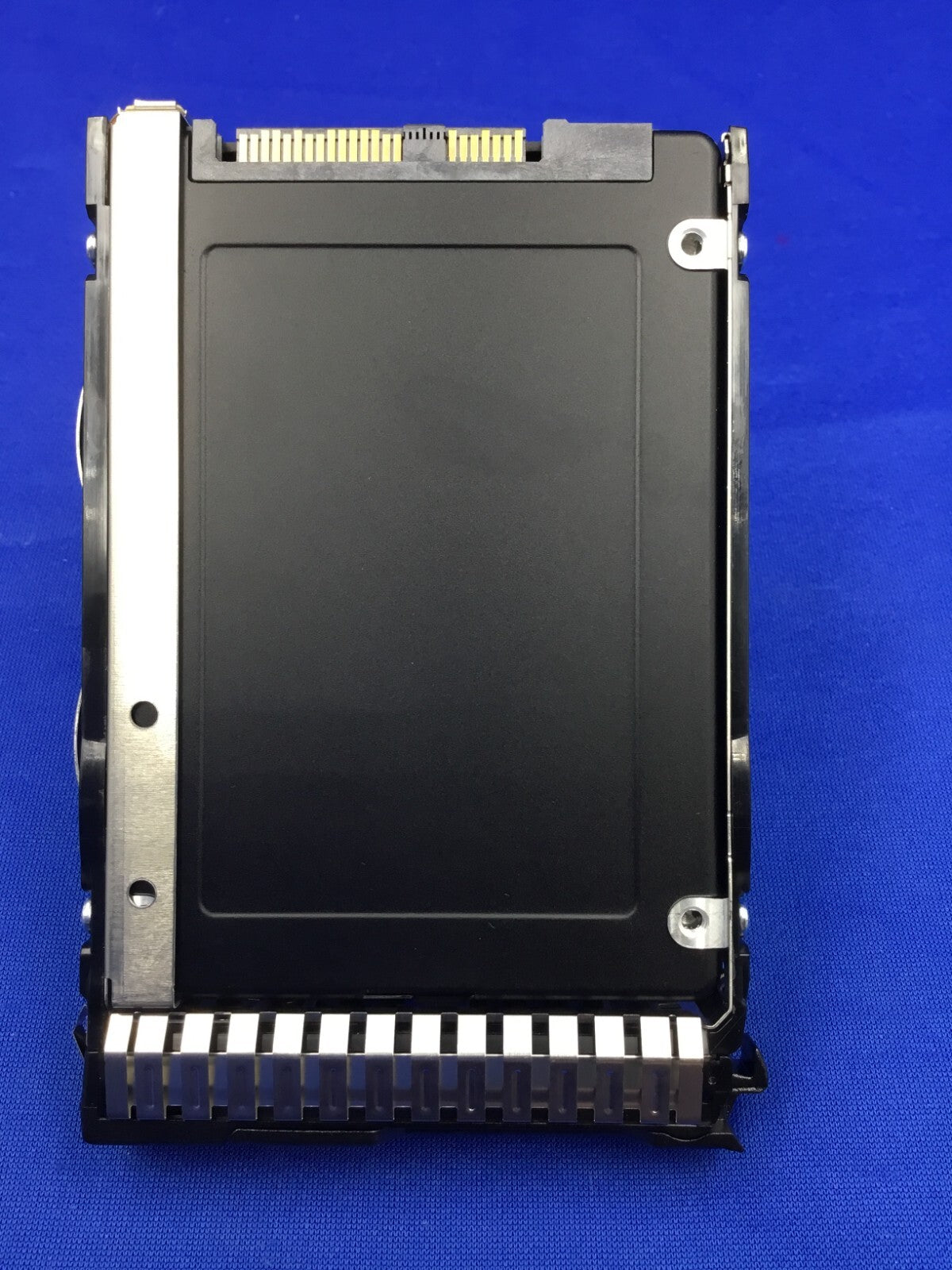 P49036-B21 HPE 3.84TB SAS 24G READ INTENSIVE SFF SC PM1653  SSD P49728-001